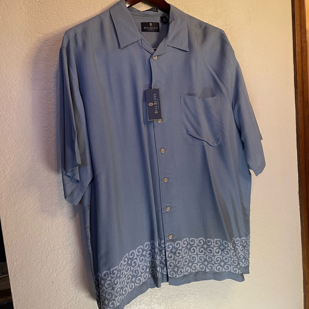 Mens M Bill Blass Premium Blue Shirt Short Sleeve Rayon Blend Classic